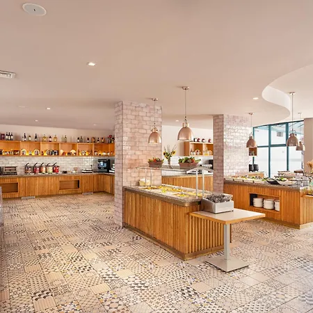 Zefir Szálloda Napospart