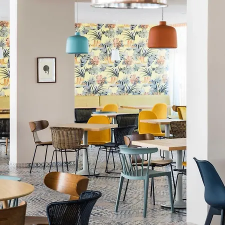 Zefir Szálloda Napospart