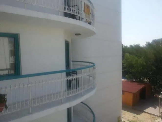 Hotel Zefir Słoneczny Brzeg