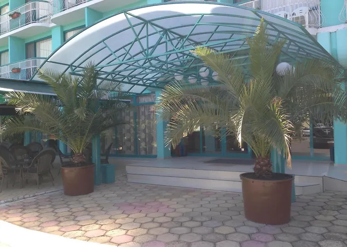 Zefir Hotel Słoneczny Brzeg