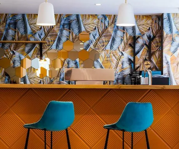 Ξενοδοχείο Zefir 3*