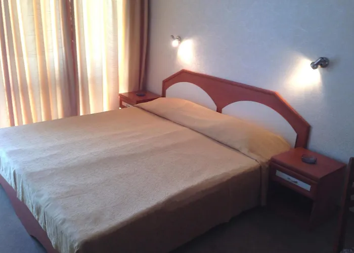 Zefir 3* Sluneční pobřeží